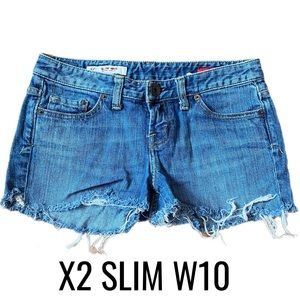 X2 Slim W10 Jeans Low Rise Distressed Upcycled Denim Shorts Women’s Size 2
